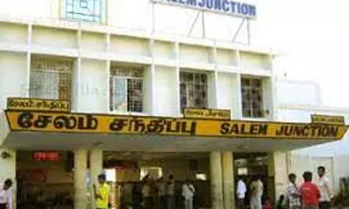 கடந்த 6 மாதங்களில் சரக்கு, பார்சல் சேவையில்ரூ.165 கோடி வருவாய் ஈட்டியது சேலம் ரெயில்வே கோட்டம்கடந்த ஆண்டை விட அதிகம்