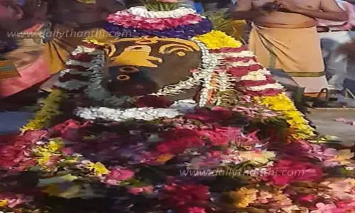 பல்வேறு பகுதிகளில் உள்ள ஈஸ்வரன் கோவில்களில் பிரதோஷ வழிபாடு பல்வேறு பகுதிகளில் உள்ள ஈஸ்வரன் கோவில்களில் பிரதோஷ வழிபாடு