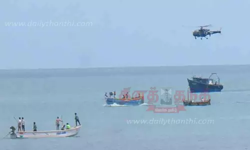 கடற்படை வீரர்களுக்கு ஹெலிகாப்டர் பயிற்சி கடற்படை வீரர்களுக்கு ஹெலிகாப்டர் பயிற்சி