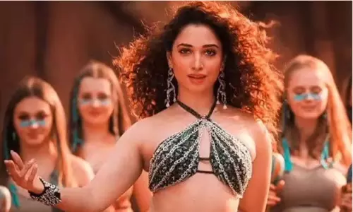 எலே பாட்ட போடு.. தொடர்ந்து ட்ரெண்டாகும் காவாலா பாடல்