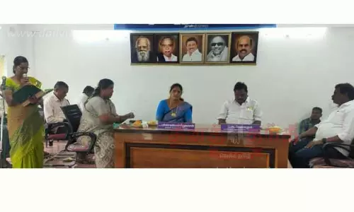 மேற்கு ஆரணி ஊராட்சி ஒன்றியக்குழு கூட்டம்