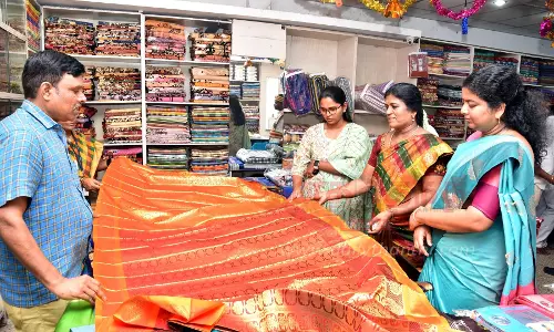 திருவாரூர் கோ-ஆப்டெக்ஸ் விற்பனை நிலையத்தில் ரூ.50 லட்சம் இலக்கு நிர்ணயம்