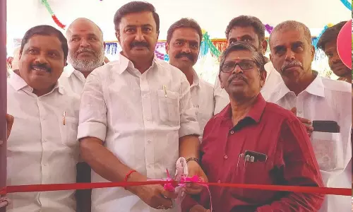 சமூக நலன் மற்றும் மகளிருக்காக பல்வேறு திட்டங்களை அரசு செயல்படுத்தி வருகிறது