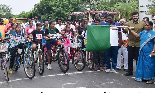 மாவட்ட அளவிலான அண்ணா சைக்கிள் போட்டி மாவட்ட அளவிலான அண்ணா சைக்கிள் போட்டி