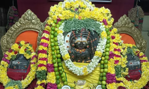 முனியப்பன் கோவிலில் சிறப்பு பூஜைமுனியப்பன் கோவிலில் சிறப்பு பூஜை