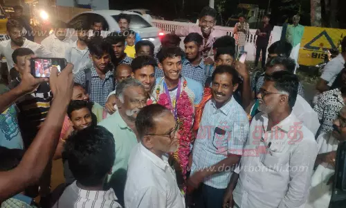 பேரளம் தடகள வீரருக்கு சொந்த ஊரில் சிறப்பான வரவேற்பு