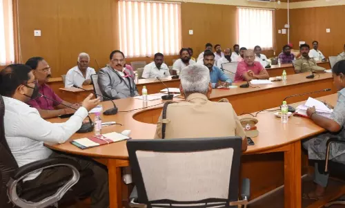 உயிர் சேதத்தை தவிர்க்க நடவடிக்கை உயிர் சேதத்தை தவிர்க்க நடவடிக்கை