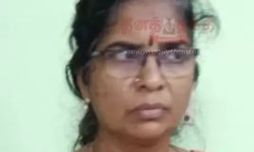 பெற்றோரை கட்டாயப்படுத்தி குழந்தையை விற்க முயற்சி:அரசு பெண் டாக்டர் உள்பட 2 பேர் கைது