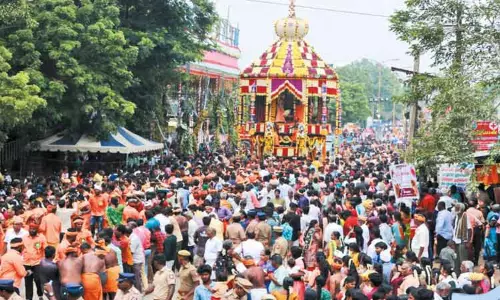 மணலி புதுநகர் அய்யா வைகுண்ட தர்மபதி கோவில் தேரோட்டம்