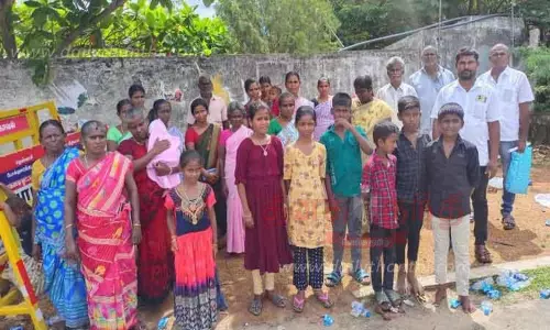 பொதுப்பாதை ஆக்கிரமிப்பை அகற்ற வேண்டும்; கலெக்டரிடம் பொதுமக்கள் மனு பொதுப்பாதை ஆக்கிரமிப்பை அகற்ற வேண்டும்; கலெக்டரிடம் பொதுமக்கள் மனு