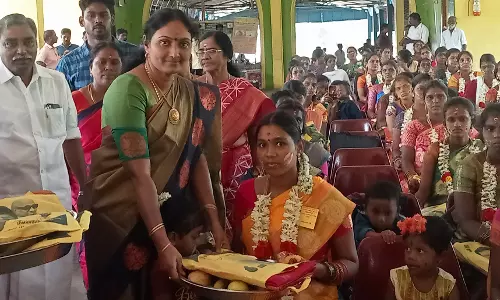 சமுதாய வளைகாப்பு விழா