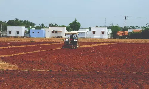 மானாவாரி சாகுபடிக்கு தயாராகும் விவசாயிகள்