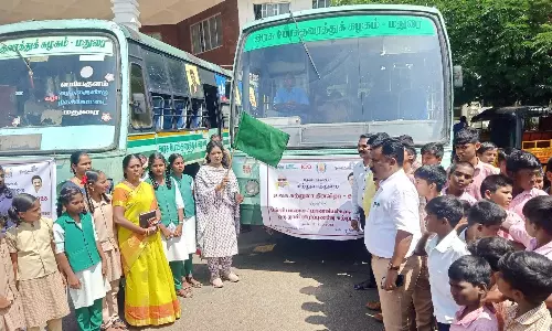 பள்ளி மாணவ, மாணவிகள் விழிப்புணர்வு சுற்றுலா