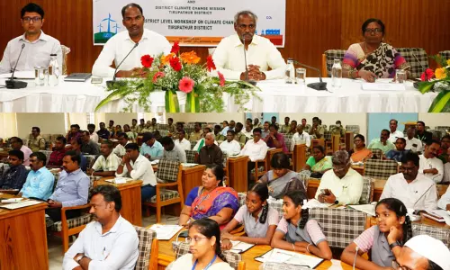 அதிக அளவில் மரக்கன்றுகள் நட வேண்டும்