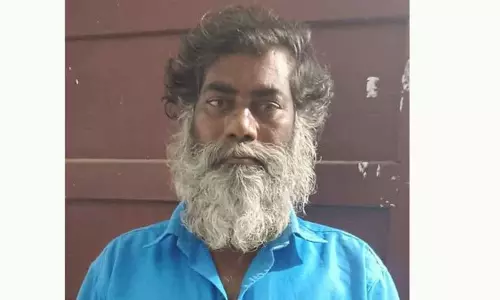 2 சாராய வியாபாரிகள் மீது தடுப்புக்காவல் சட்டம் பாய்ந்தது