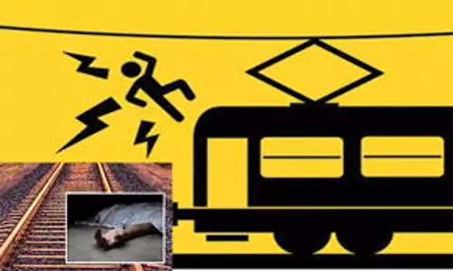 ரெயிலில் இருந்து தவறி விழுந்த மருந்து விற்பனை பிரதிநிதி சாவு