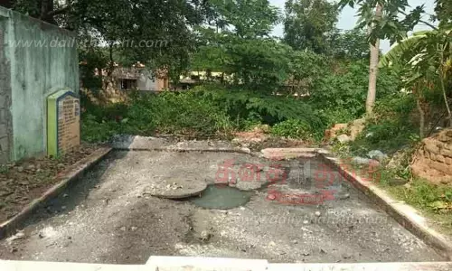 பள்ளி அருகே தேங்கிய கழிவுநீர் அகற்றம்
