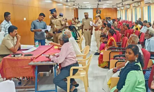 போலீஸ் சூப்பிரண்டு அலுவலகத்தில்மக்கள் குறைதீர்க்கும் முகாம்