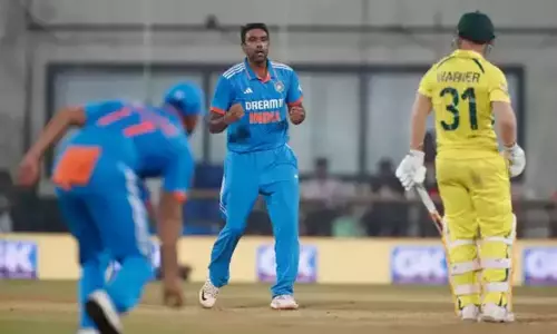 உலகக்கோப்பை கிரிக்கெட்; வங்காளதேசத்திற்கு எதிரான ஆட்டத்தில் அஷ்வின் இடம் பெறுவாரா..? - பந்துவீச்சு பயிற்சியாளர் பேட்டி