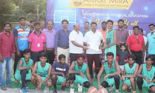 கூடைப்பந்து போட்டியில் அன்னை மிரா பொறியியல் கல்லூரி 2-ம் இடம்