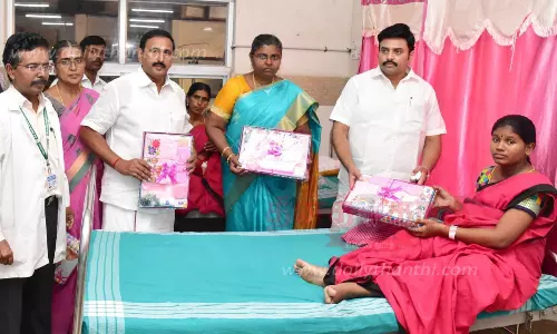 50 பெண் குழந்தைகளுக்கு பெட்டகம் 50 பெண் குழந்தைகளுக்கு பெட்டகம்