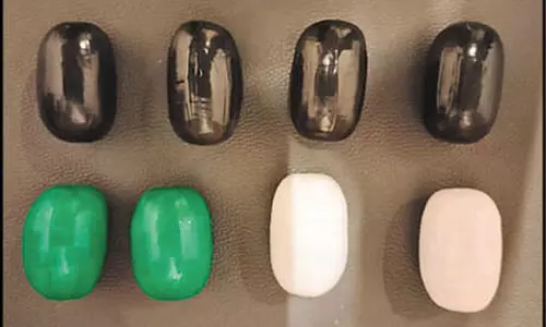 சென்னை விமான நிலையத்தில் ரூ.1½ கோடி தங்கம் சிக்கியது