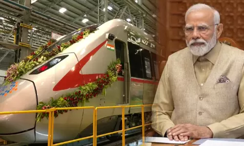 இந்தியாவின் அதிவேக மெட்ரோ ரெயில் சேவை: பிரதமர் மோடி நாளை தொடங்கி வைக்கிறார்..! இந்தியாவின் அதிவேக மெட்ரோ ரெயில் சேவை: பிரதமர் மோடி நாளை தொடங்கி வைக்கிறார்..!