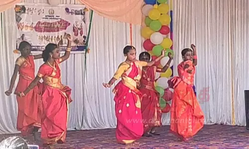கோத்தகிரி அரசு பள்ளியில் கலைத்திருவிழா