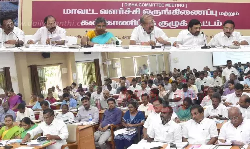 வளர்ச்சி பணிகளை விரைந்து முடித்து பயன்பாட்டிற்கு கொண்டு வரவேண்டும்