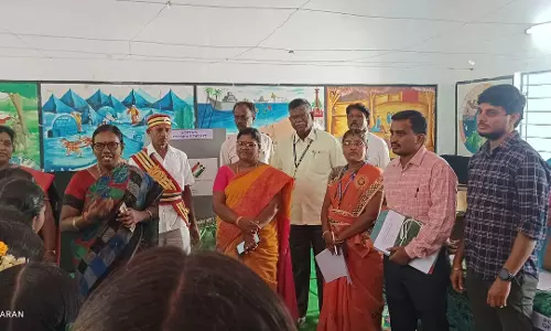 மாதிரி வாக்குச்சாவடி அமைத்து தேர்தல் குறித்து விழிப்புணர்வு