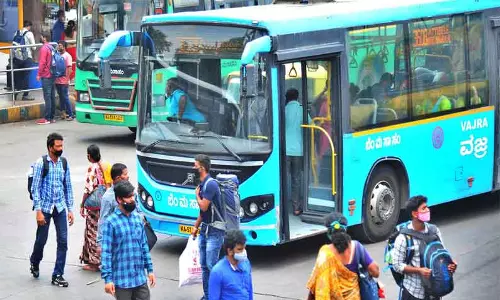 உலக கோப்பை கிரிக்கெட் போட்டி எதிரொலி: சின்னசாமி மைதானத்துக்கு கூடுதல் பஸ்கள் இயக்கம்