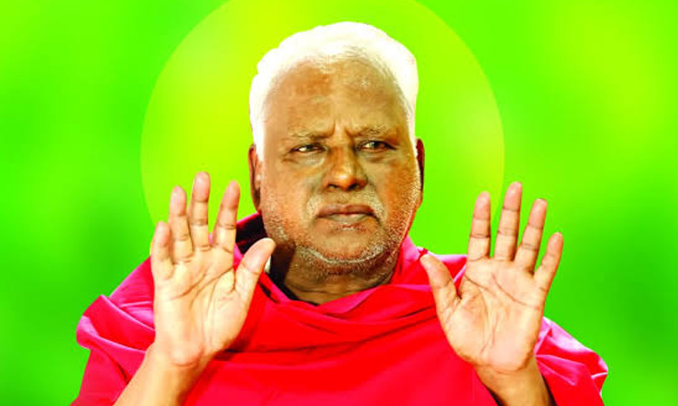 கருவறையில் பெண்களும் பூஜை செய்யலாம்... ஆன்மிகத்தில் புரட்சி செய்தவர் பங்காரு அடிகளார்