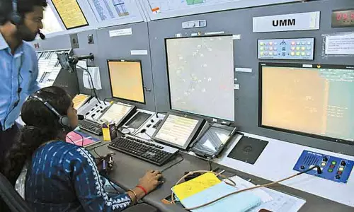 சென்னை மீனம்பாக்கம் விமான நிலையத்தில் உலக வான் கட்டுப்பாட்டாளர் தின கொண்டாட்டம்