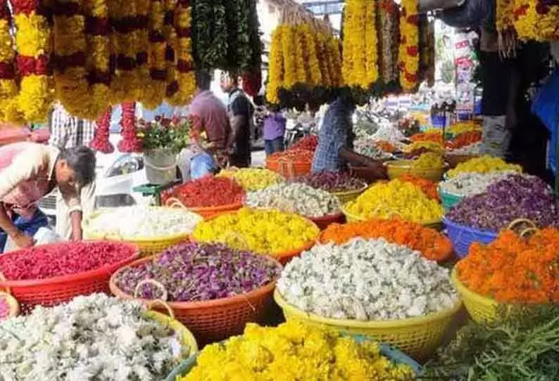 தஞ்சையில், பூக்கள் விலை 2 மடங்கு உயர்வு