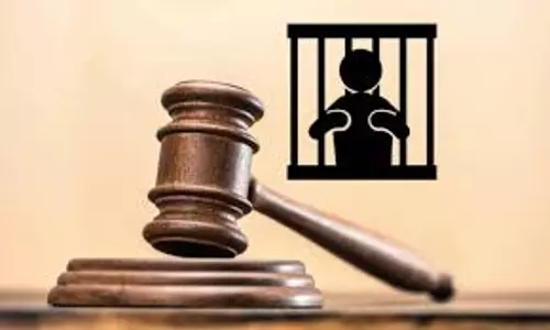 மனைவியிடம் டியூசனுக்கு வந்த10 வயது சிறுமிக்கு பாலியல் தொல்லை; வியாபாரிக்கு 5 ஆண்டு சிறை தண்டனை ஈரோடு மகளிர் கோர்ட்டு தீர்ப்பு மனைவியிடம் டியூசனுக்கு வந்த10 வயது சிறுமிக்கு பாலியல் தொல்லை; வியாபாரிக்கு 5 ஆண்டு சிறை தண்டனை ஈரோடு மகளிர் கோர்ட்டு தீர்ப்பு