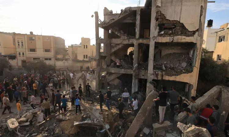 காசாவில் மற்றொரு ஆஸ்பத்திரி மீது தாக்குதல் நடத்த... ... லைவ்: 16வது நாளாக தொடரும் இஸ்ரேல்-ஹமாஸ் போர்: பலி எண்ணிக்கை 6 ஆயிரத்தை கடந்தது...! காசாவில் மற்றொரு ஆஸ்பத்திரி மீது தாக்குதல் நடத்த... ... லைவ்: 16வது நாளாக தொடரும் இஸ்ரேல்-ஹமாஸ் போர்: பலி எண்ணிக்கை 6 ஆயிரத்தை கடந்தது...!