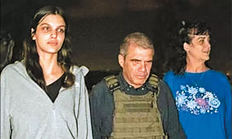 2 அமெரிக்க பிணை கைதிகளை விடுவித்த ஹமாஸ் டெல்... ... லைவ்: 16வது நாளாக தொடரும் இஸ்ரேல்-ஹமாஸ் போர்: பலி எண்ணிக்கை 6 ஆயிரத்தை கடந்தது...! 2 அமெரிக்க பிணை கைதிகளை விடுவித்த ஹமாஸ் டெல்... ... லைவ்: 16வது நாளாக தொடரும் இஸ்ரேல்-ஹமாஸ் போர்: பலி எண்ணிக்கை 6 ஆயிரத்தை கடந்தது...!