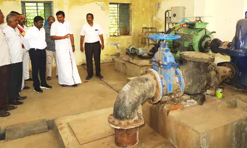 காவிரி கூட்டு குடிநீர் திட்ட பணிகளை அமைச்சர் மு.பெ.சாமிநாதன் நேரில் பார்வையிட்டு ஆய்வு காவிரி கூட்டு குடிநீர் திட்ட பணிகளை அமைச்சர் மு.பெ.சாமிநாதன் நேரில் பார்வையிட்டு ஆய்வு