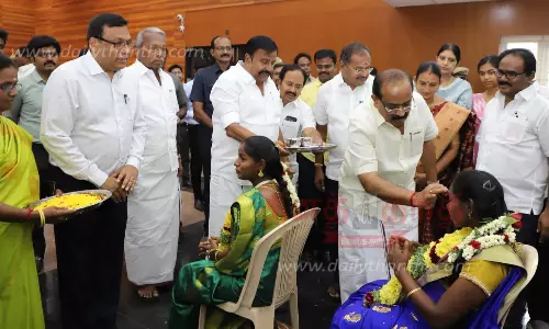 100 கர்ப்பிணிகளுக்கு சமுதாய வளைகாப்பு