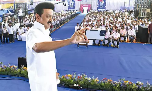 கோவிலையும், பக்தியையும் பா.ஜ.க. தனது அரசியலுக்கு சாதகமாக மாற்ற நினைக்கிறது - முதல்-அமைச்சர் மு.க.ஸ்டாலின் குற்றச்சாட்டு கோவிலையும், பக்தியையும் பா.ஜ.க. தனது அரசியலுக்கு சாதகமாக மாற்ற நினைக்கிறது - முதல்-அமைச்சர் மு.க.ஸ்டாலின் குற்றச்சாட்டு