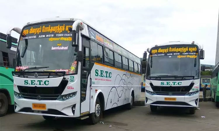 தொடர் விடுமுறை எதிரொலி: லட்சக்கணக்கானோர் சொந்த ஊர்களுக்கு பயணம்