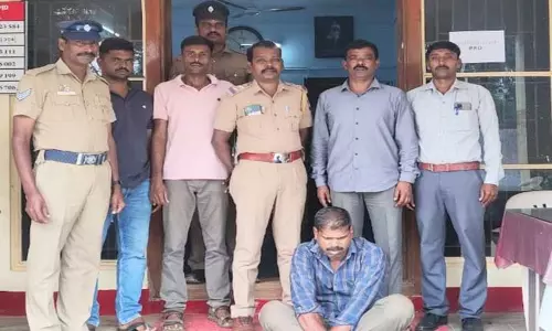 கிறிஸ்தவ ஆலயத்தில் உண்டியலை உடைத்து பணம் திருட்டு