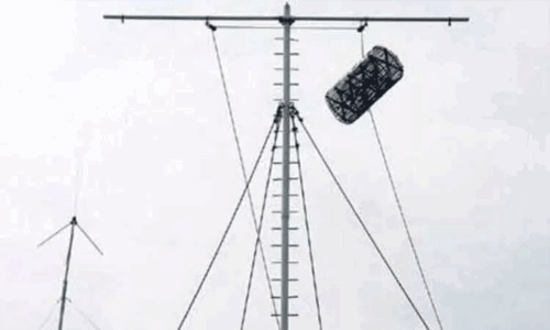 பாம்பன் துறைமுகத்தில் 1-ம் எண் புயல் எச்சரிக்கை கூண்டு ஏற்றம்