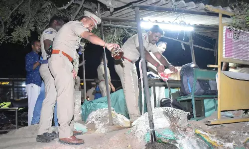 குடிபோதையில் வாகனம் ஓட்டிய 51 பேருக்கு தலா ரூ.10 ஆயிரம் அபராதம் குடிபோதையில் வாகனம் ஓட்டிய 51 பேருக்கு தலா ரூ.10 ஆயிரம் அபராதம்