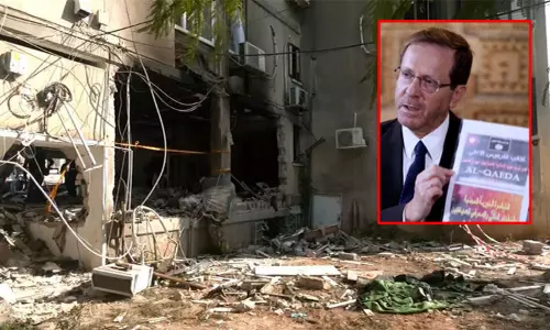 ரசாயன வெடிகுண்டுகளை வீச திட்டமிட்ட ஹமாஸ் பயங்கரவாதிகள்; இஸ்ரேல் திடுக் தகவல் ரசாயன வெடிகுண்டுகளை வீச திட்டமிட்ட ஹமாஸ் பயங்கரவாதிகள்; இஸ்ரேல் திடுக் தகவல்