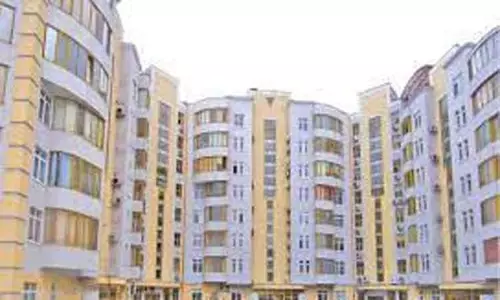 அஜ்மான்: அடுக்குமாடி குடியிருப்பில் இருந்து தவறி விழுந்து பள்ளிக்கூட மாணவன் பலி