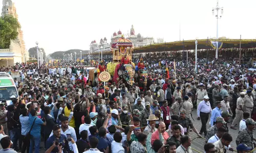 மைசூரு தசரா ஊர்வலம் கோலாகலம்