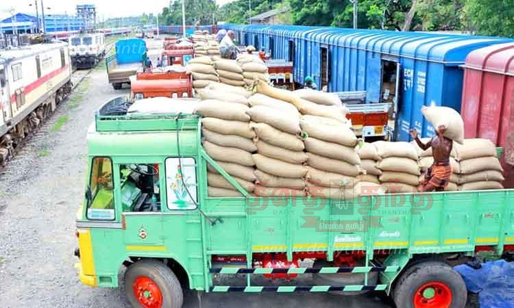 1,250 tonnes of rice arrived in the cargo train | சரக்கு ரெயிலில் 1,250 ...