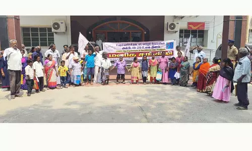 உயரம் குறைந்த மாற்றுத்திறனாளிகள் போராட்டம் உயரம் குறைந்த மாற்றுத்திறனாளிகள் போராட்டம்