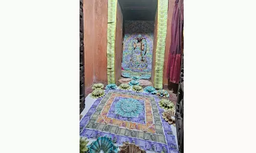 ரூபாய் நோட்டுக்கள் அலங்காரத்தில் அபீதகுஜாம்பாள் அம்மன் ரூபாய் நோட்டுக்கள் அலங்காரத்தில் அபீதகுஜாம்பாள் அம்மன்